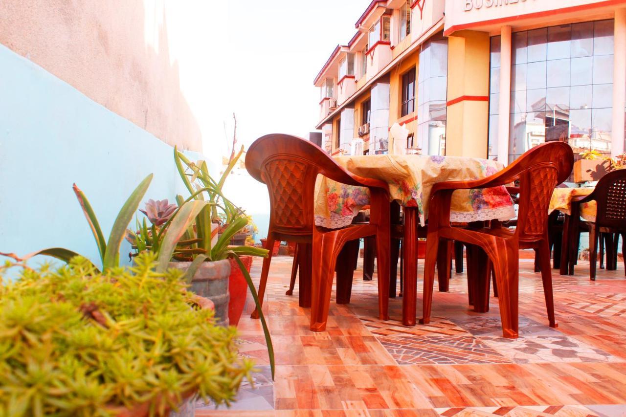 Mountain Backpackers Hostel Catmandu Exterior foto
